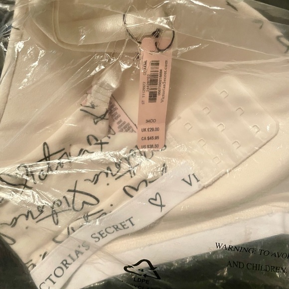 Victoria’s Secret Wireless Logo Bra - Picture 2 of 4